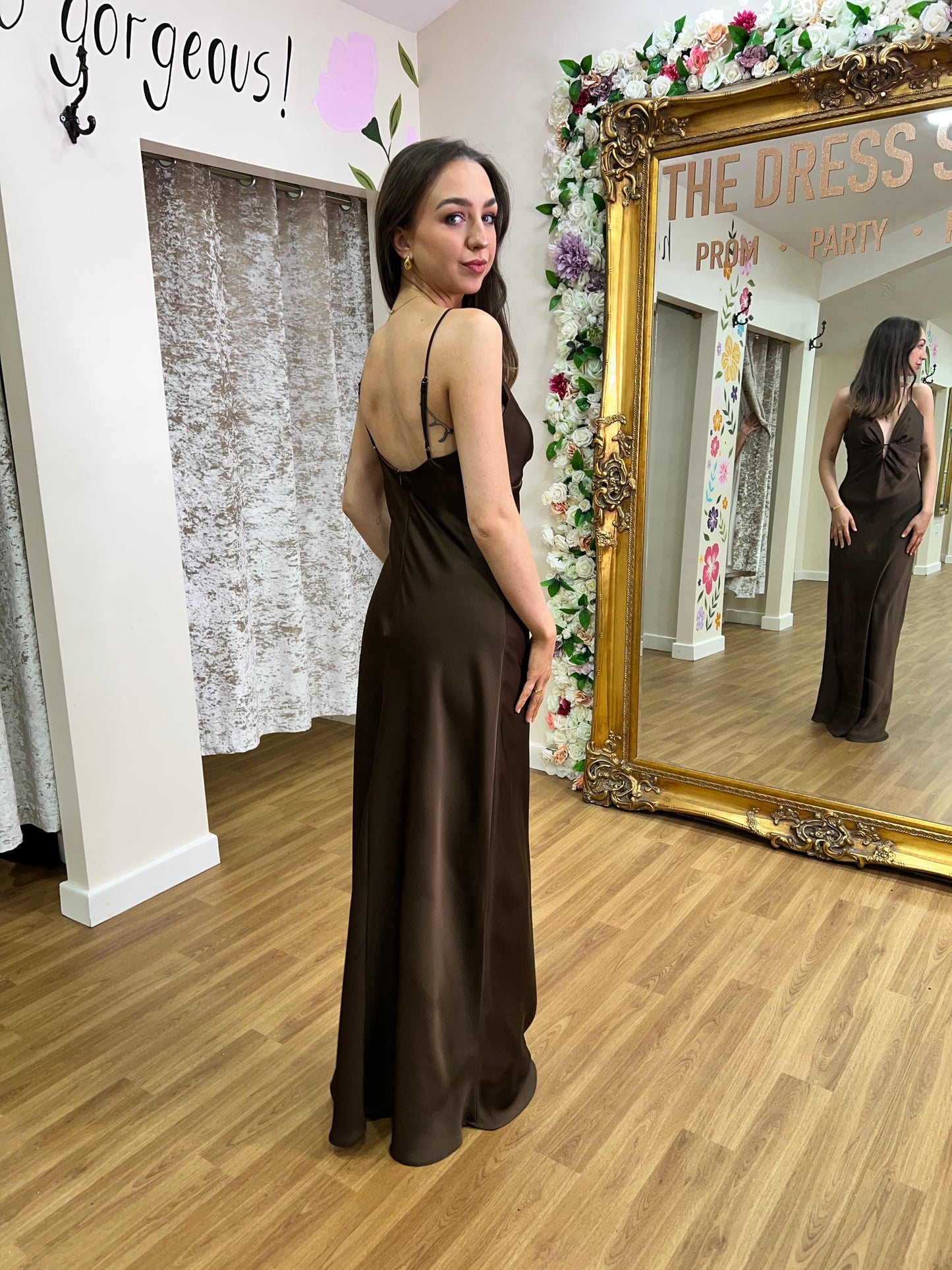 15766 Chocolate Brown