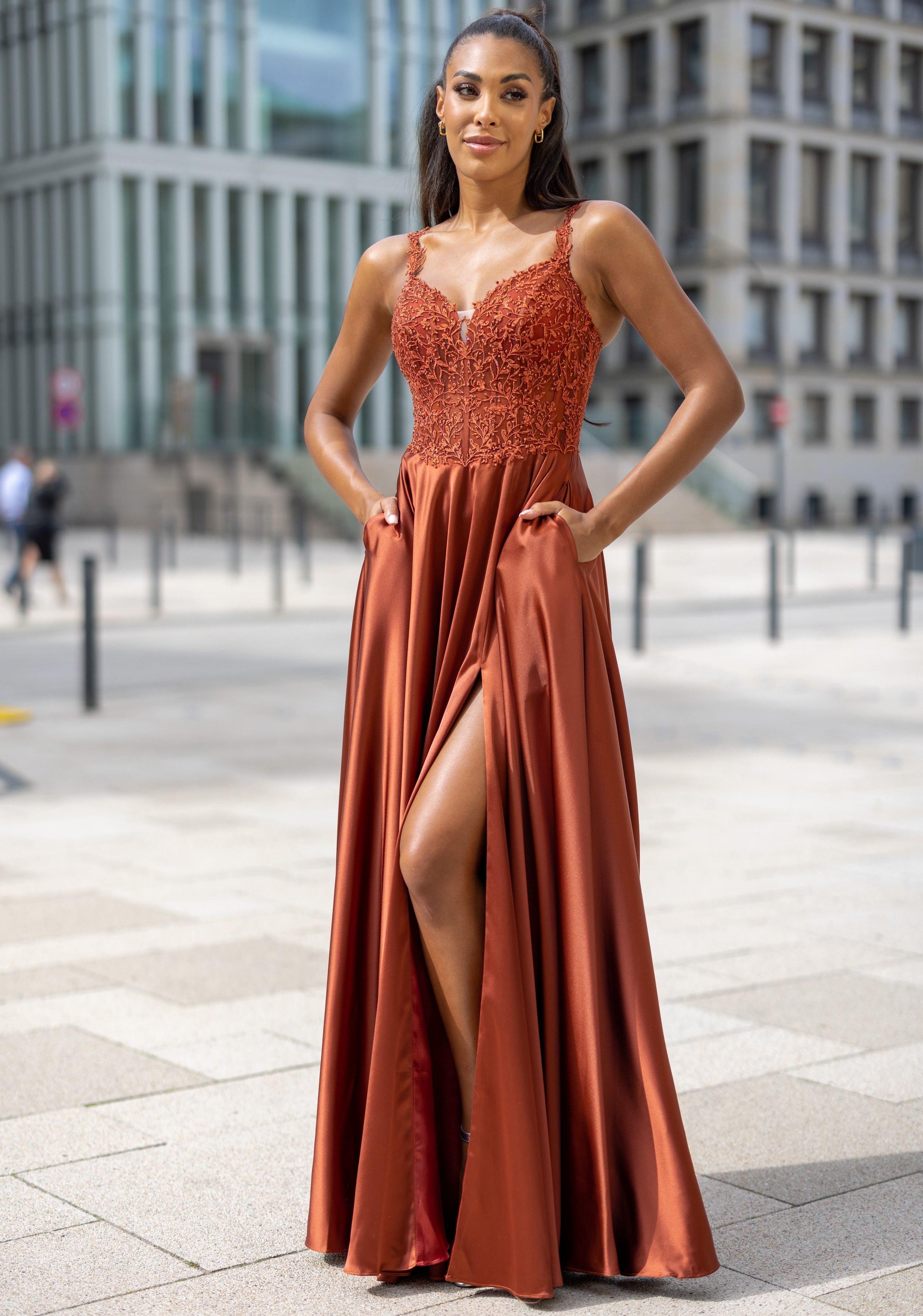 Christian Koehlert 0952 Shining Tandoori Brown The Dress Studio