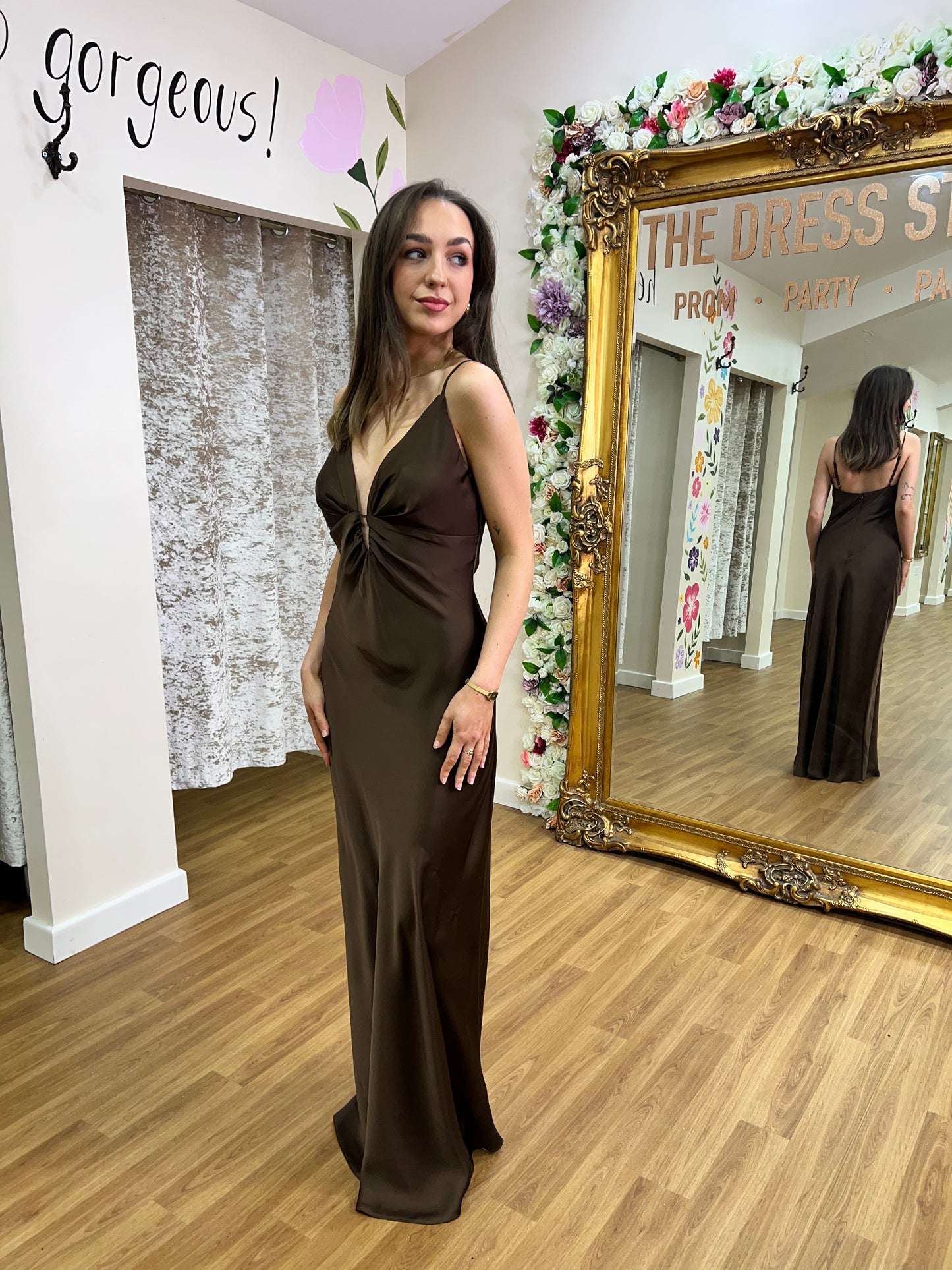 15766 Chocolate Brown