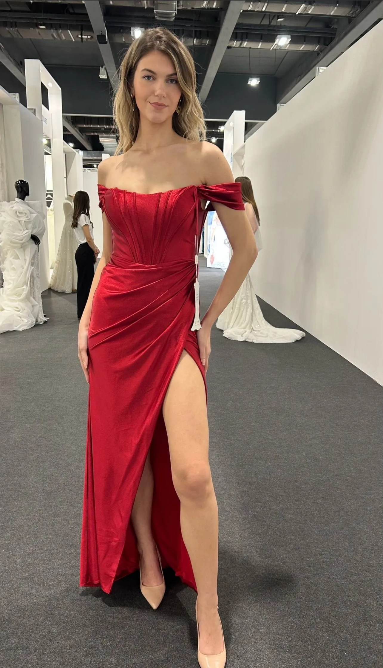F&P 883011 Red