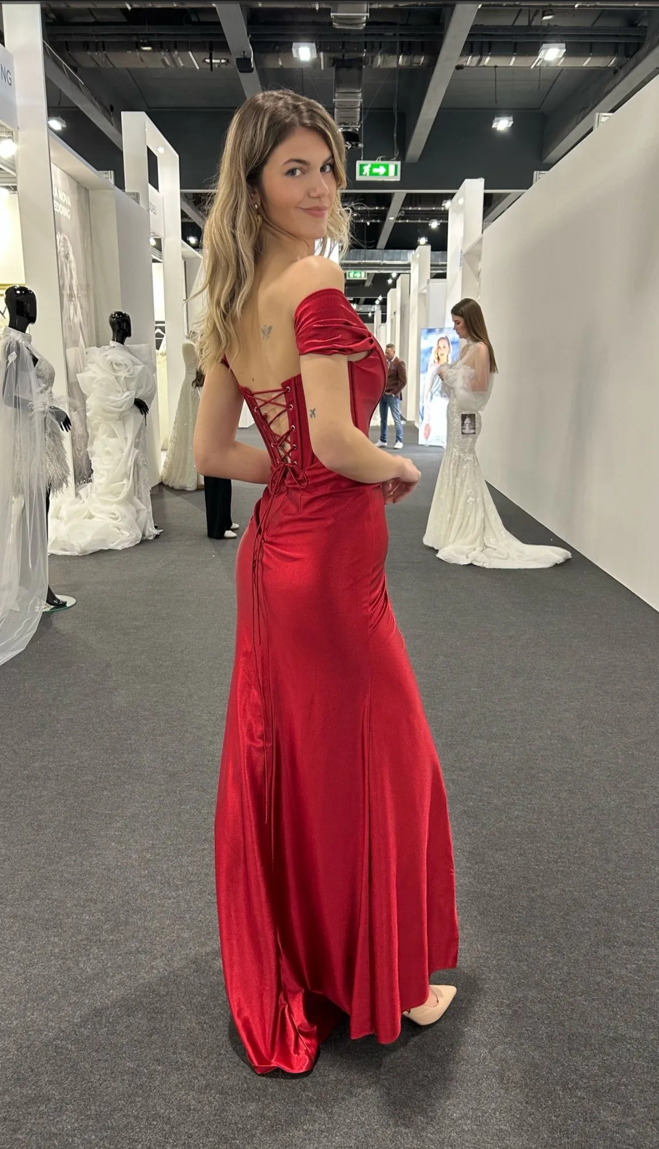 F&P 883011 Red