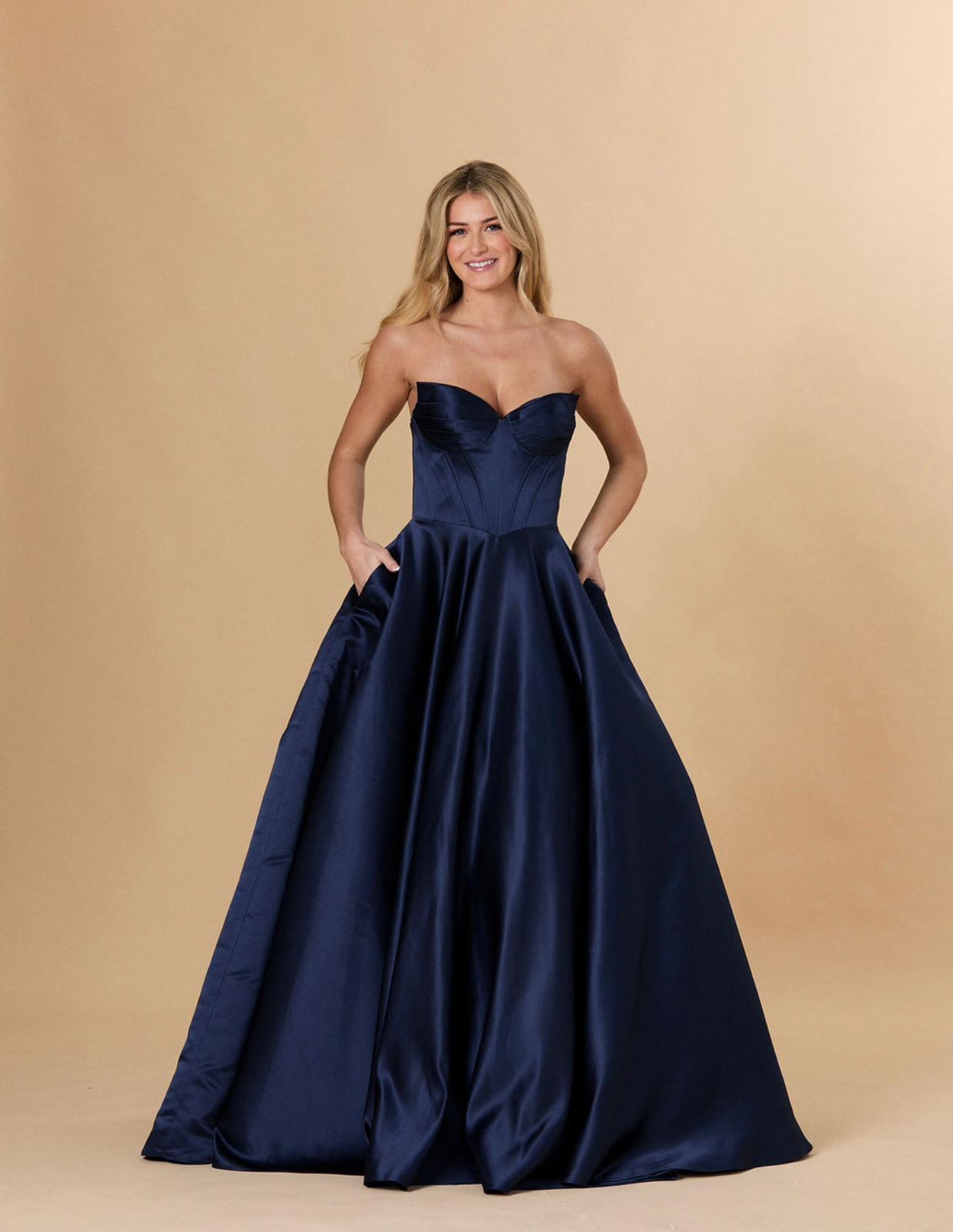Tiffany's Prom Leon Navy
